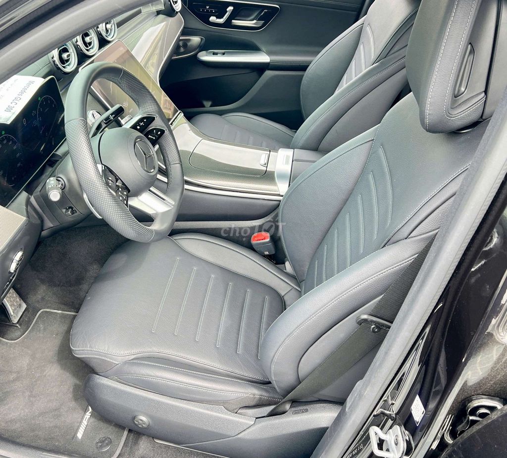 Mercedes glc 300 đời 2023. Mua bán Ô tô tại Thành phố Vũng Tàu Bà Rịa - Vũng Tàu được đăng bởi Quốc việt  hình 8