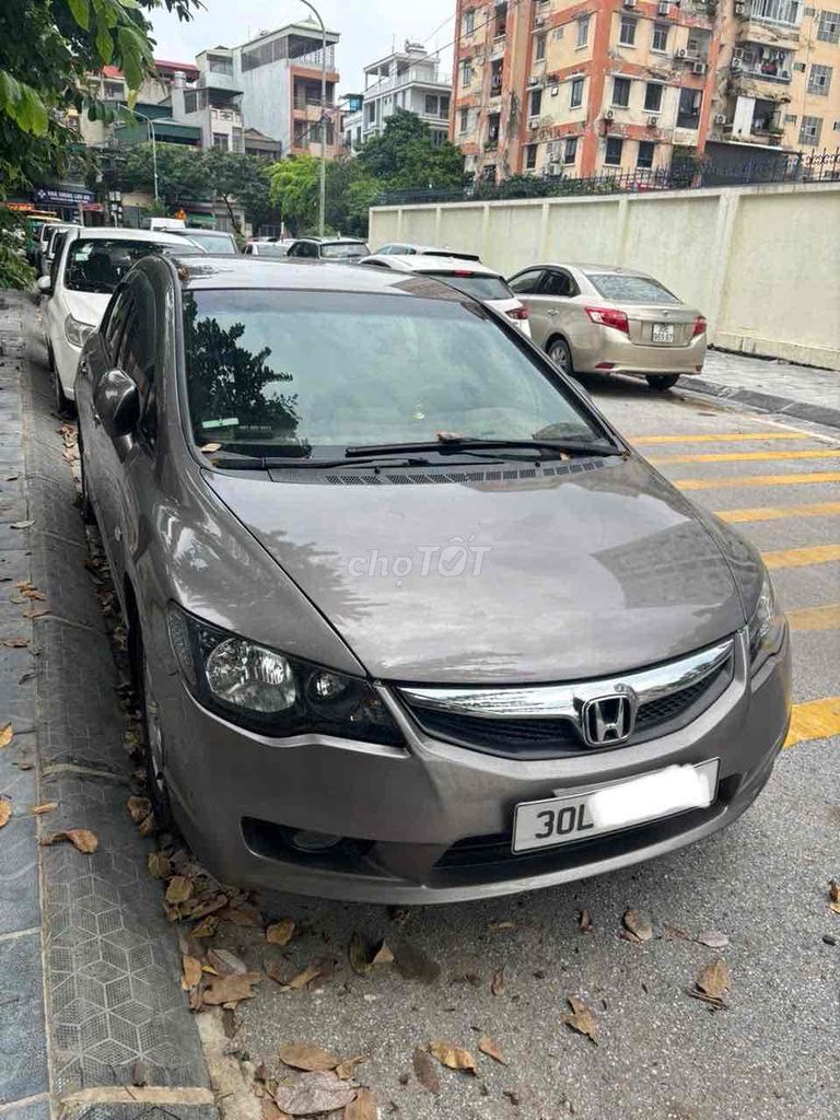 Honda Civic 2011 АКПП — вложено в интерьер и ТО 30 млн