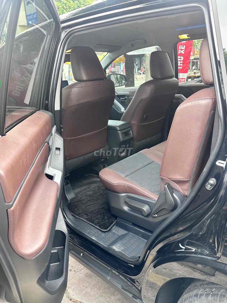 Toyota Innova Cross 2025 - SIÊU LƯỚT 800 km. Mua bán Ô tô tại Quận 11 Tp Hồ Chí Minh được đăng bởi XE ĐÃ QUA SỬ DỤNG TOYOTA LÝ THƯỜNG KIỆT hình 8