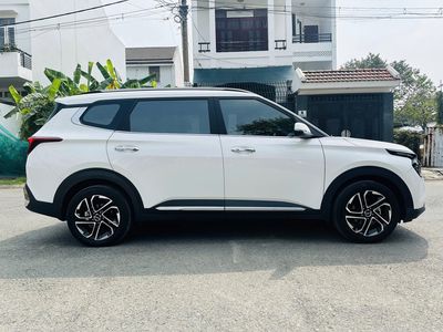 KIA Carens 2024 AT - Luxury. Mua bán Ô tô tại Thành phố Thủ Đức Tp Hồ Chí Minh được đăng bởi Tên chưa cung cấp