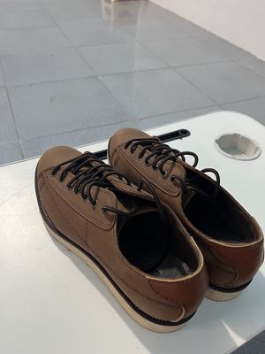 giày da lộn, leonardo, size 41, mới trên 93%. Mua bán Giày dép tại Thành phố Bạc Liêu Bạc Liêu được đăng bởi Danh hiếu