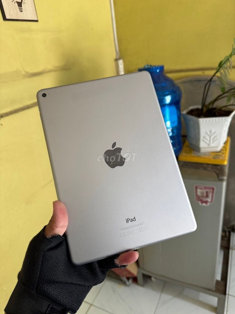 Apple iPad Air 2 64GB Bạc. Mua bán Máy tính bảng tại Quận 1 Tp Hồ Chí Minh được đăng bởi Hội Đồ Điện Tử hình 1