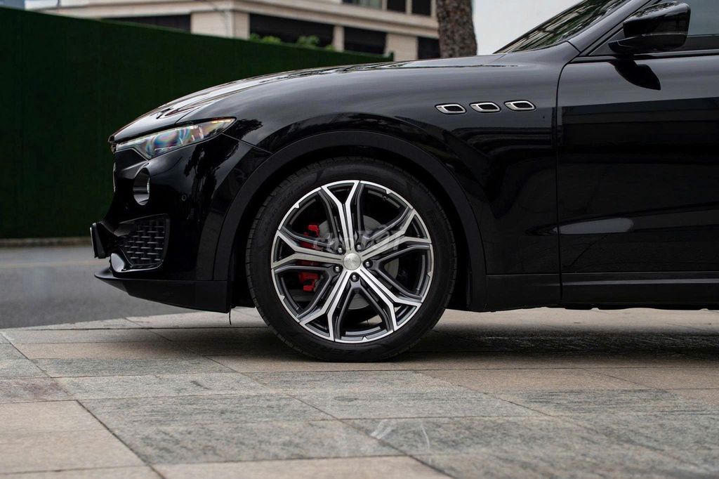 Maserati Levante 2020  - 45000 km. Mua bán Ô tô tại Quận 1 Tp Hồ Chí Minh được đăng bởi FatCar Auto hình 7