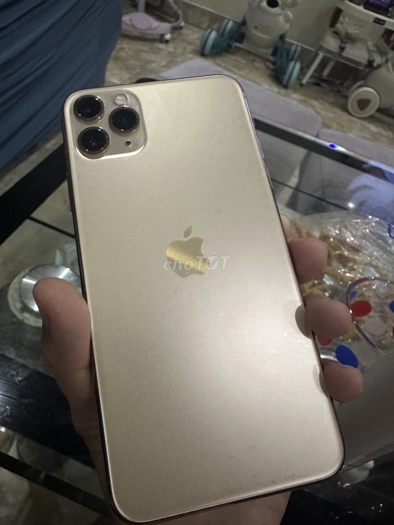 Apple iPhone 11 Pro Max 64GB Vàng. Mua bán Điện thoại tại Quận Sơn Trà Đà Nẵng được đăng bởi Châu hình 1