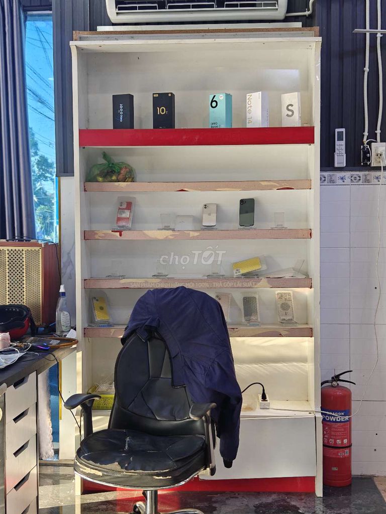 Tủ trưng bày Gỗ Kính 2m Đã sử dụng. Mua bán Tủ, kệ gia đình tại Thành phố Vĩnh Long Vĩnh Long được đăng bởi Nguyễn Anh Tuấn  hình 1