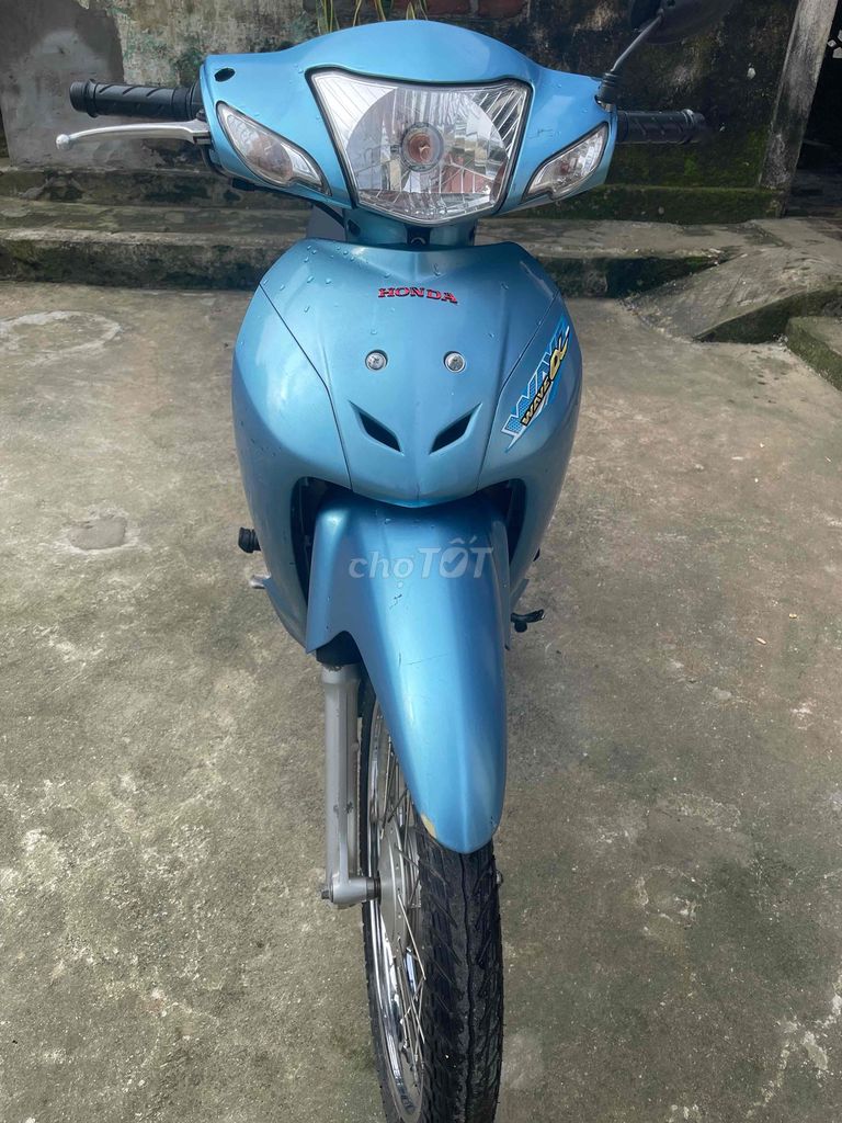 xe mới k đi đến nên e muôn bán lại cho ai cần ạ e. Mua bán Xe máy tại Huyện Thanh Sơn Phú Thọ được đăng bởi tiền hình 4