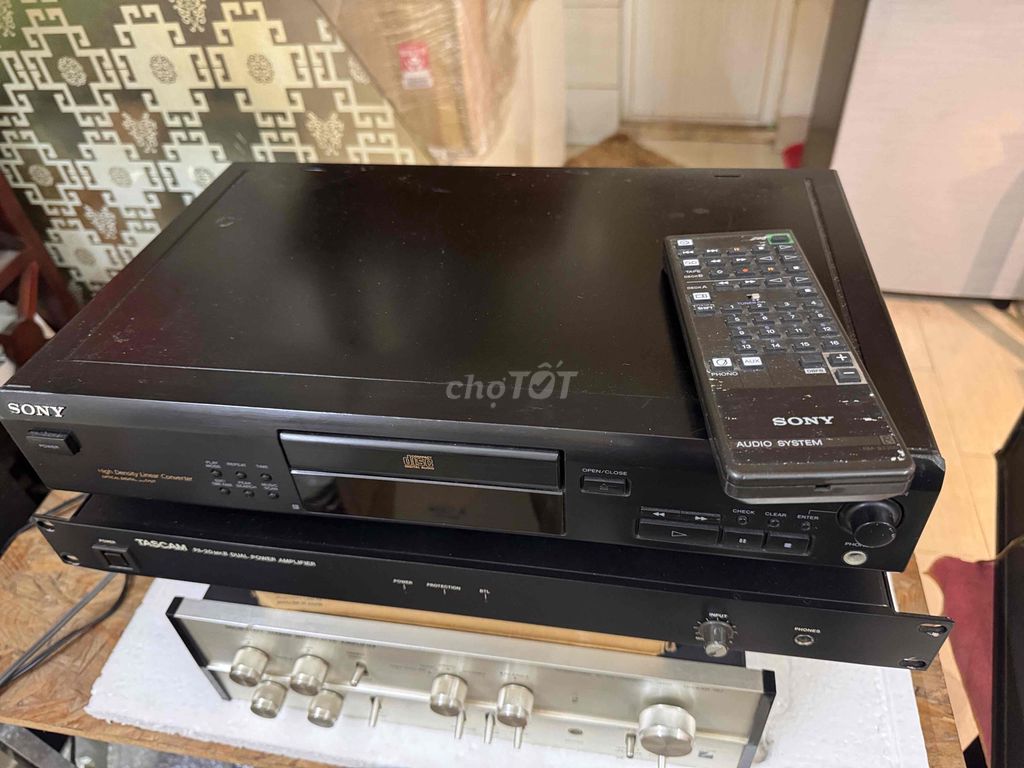 Đầu CD Sony CDP-XE500 Đen Hàng bãi nguyên bản. Mua bán Tivi, Âm thanh tại Quận 1 Tp Hồ Chí Minh được đăng bởi Đam mê hàng Âu hàng Nhật hình 1