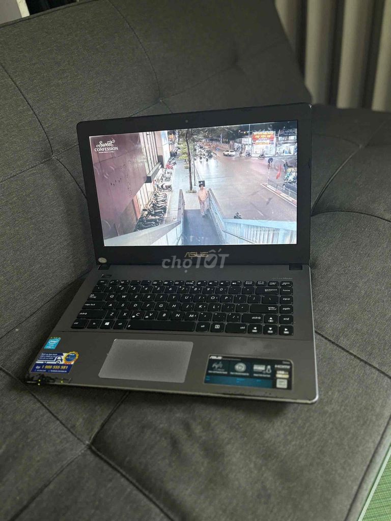 Laptop Asus đầy đủ chức năng. Mua bán Laptop tại Quận Cẩm Lệ Đà Nẵng được đăng bởi Bình An hình 1