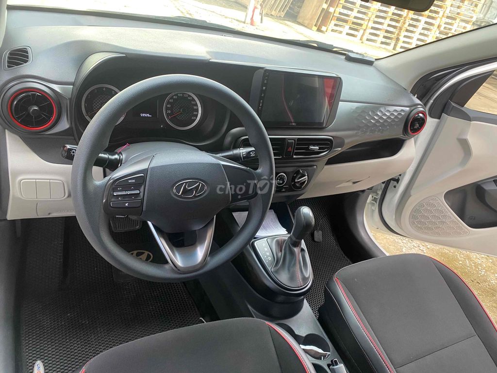 Hyundai Grand i10 Trắng Ghế da Tự động. Mua bán Ô tô tại Quận 12 Tp Hồ Chí Minh được đăng bởi tran van duc hình 12
