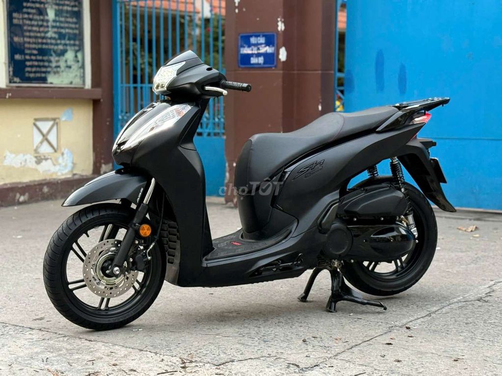 SH300i Bảng Chữ T Cảng Dài, Hàng Hiếm Trên Sàn