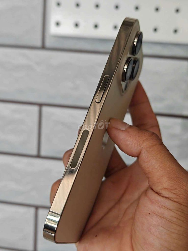 iPhone 14 Pro 256GB Quốc tế Mỹ 99%. Mua bán Điện thoại tại Thành phố Long Xuyên An Giang được đăng bởi Bơ Store  Điện thoại xách tay hình 1