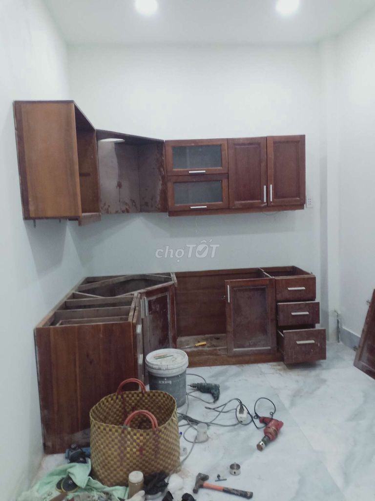 Thợ mộc sửa đồ gổ tại nhà