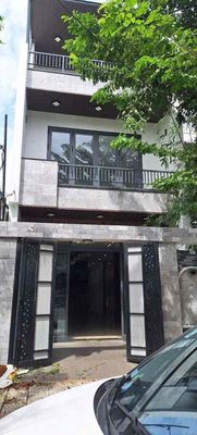 Аренда · 3 комн. · 100 м² · Quận Cẩm Lệ, ул. Đường Phạm Xuân Ẩn