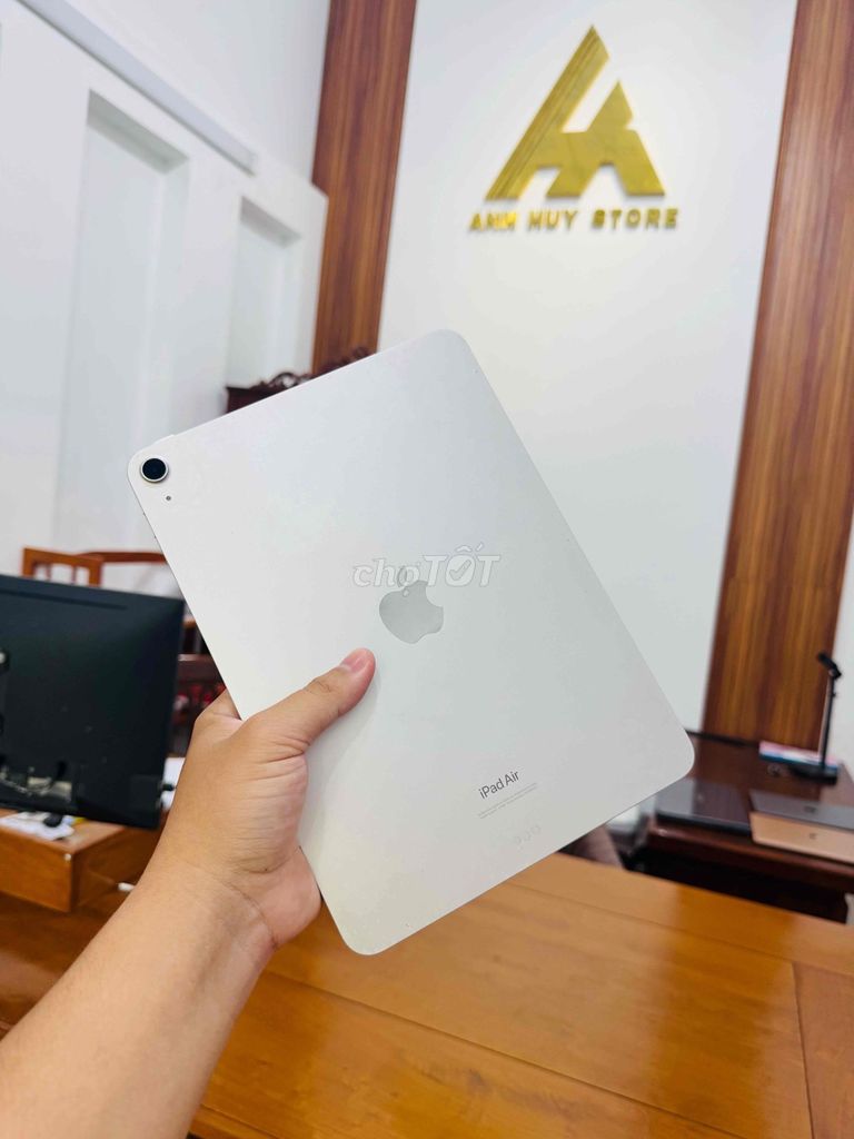 Apple iPad Air 5 M1 64GB Trắng. Mua bán Máy tính bảng tại Quận Ninh Kiều Cần Thơ được đăng bởi ĐIỆN THOẠI LAPTOP ANH HUY hình 1