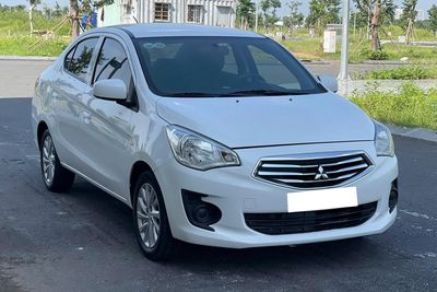 Mitsubishi Attrage 2019 số sàn cọp xin