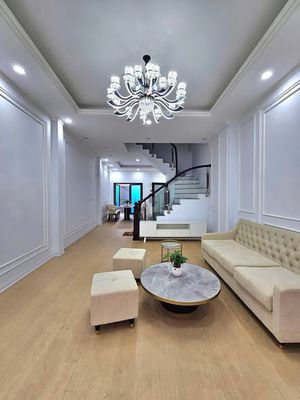 bán nhà Nguyễn Văn Linh