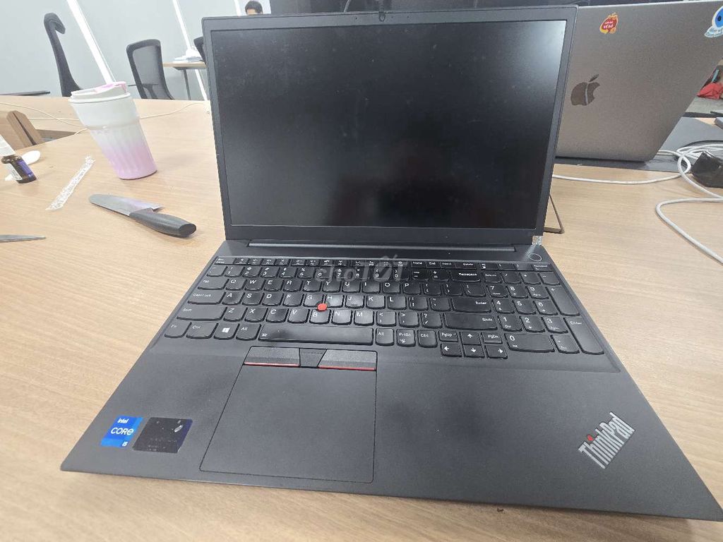 Lenovo ThinkPad E15 i5 15.6 inch 16GB/512GB. Mua bán Laptop tại Quận Đống Đa Hà Nội được đăng bởi Nguyen Cong Son hình 1