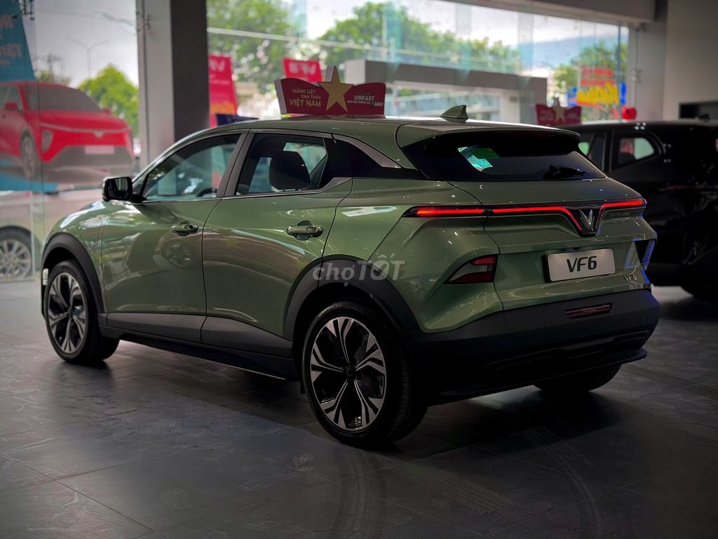 VINFAST VF6 VAY 90% TRẢ TRƯỚC CHỈ TỪ 73 TRIỆU. Mua bán Ô tô tại Quận Tân Bình Tp Hồ Chí Minh được đăng bởi Chí Nhân VinFast hình 6