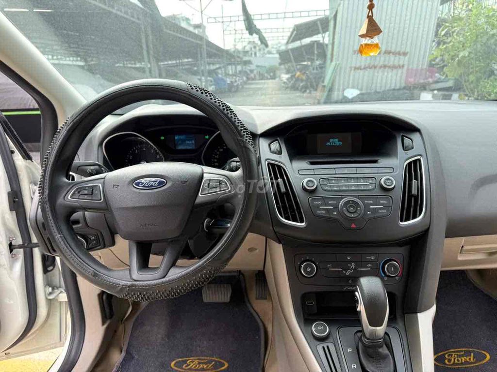 FOCUS 2017 LƯỚT 2 VẠN XỊN ,XE NHƯ MỚI. Mua bán Ô tô tại Quận Bình Tân Tp Hồ Chí Minh được đăng bởi XUÂN DUY AUTO hình 12