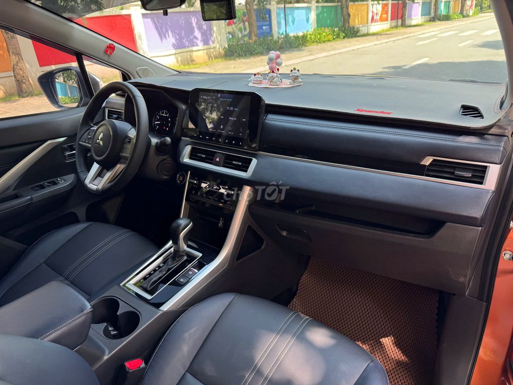 Mitsubishi Xpander Cross 2022 màu cam. Mua bán Ô tô tại Quận Long Biên Hà Nội được đăng bởi PHÚC LÂM  AUTO hình 15