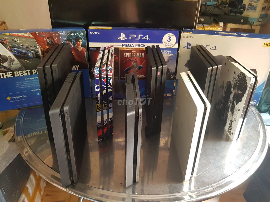 Máy chơi game Sony PS4 Pro 4K 1TB Đen. Mua bán Thiết bị chơi game tại Quận Tân Phú Tp Hồ Chí Minh được đăng bởi phước lợi 9x hình 1