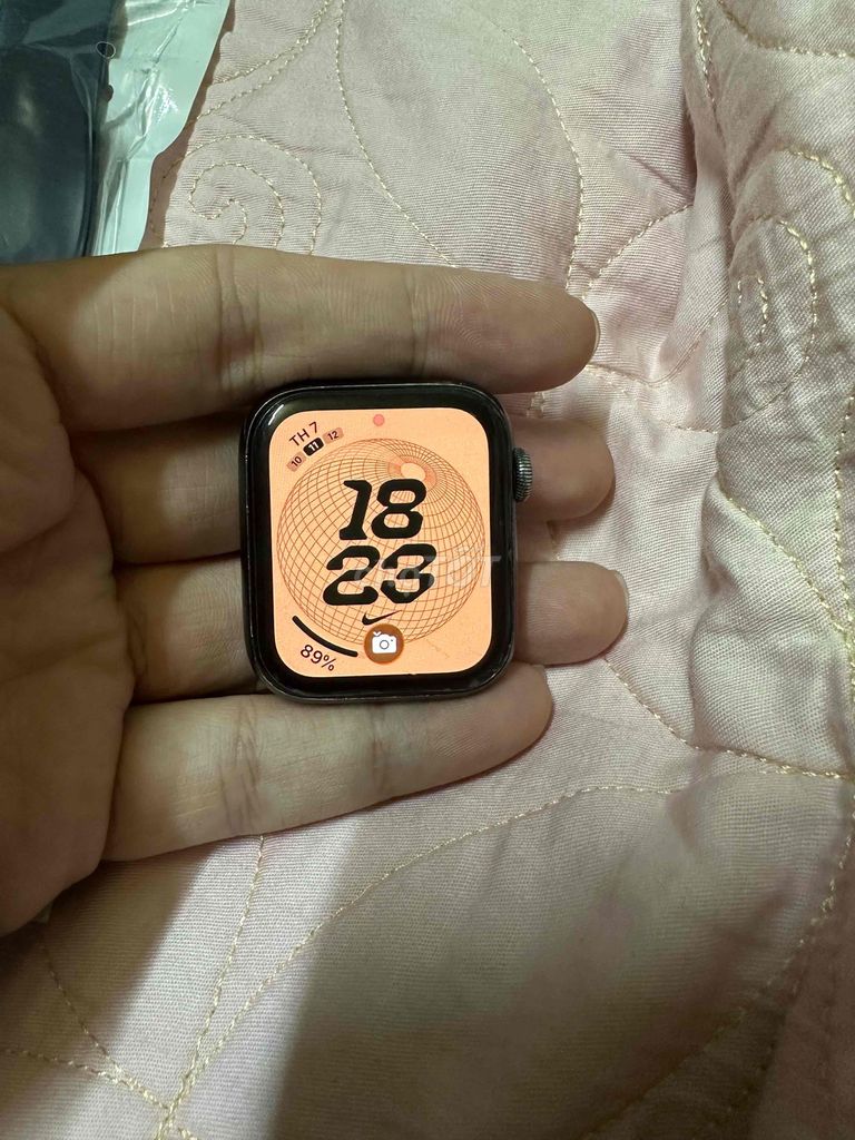 Apple Watch Series 6 LTE Đen. Mua bán Thiết bị đeo thông minh tại Huyện Văn Giang Hưng Yên được đăng bởi Duy Trần hình 1