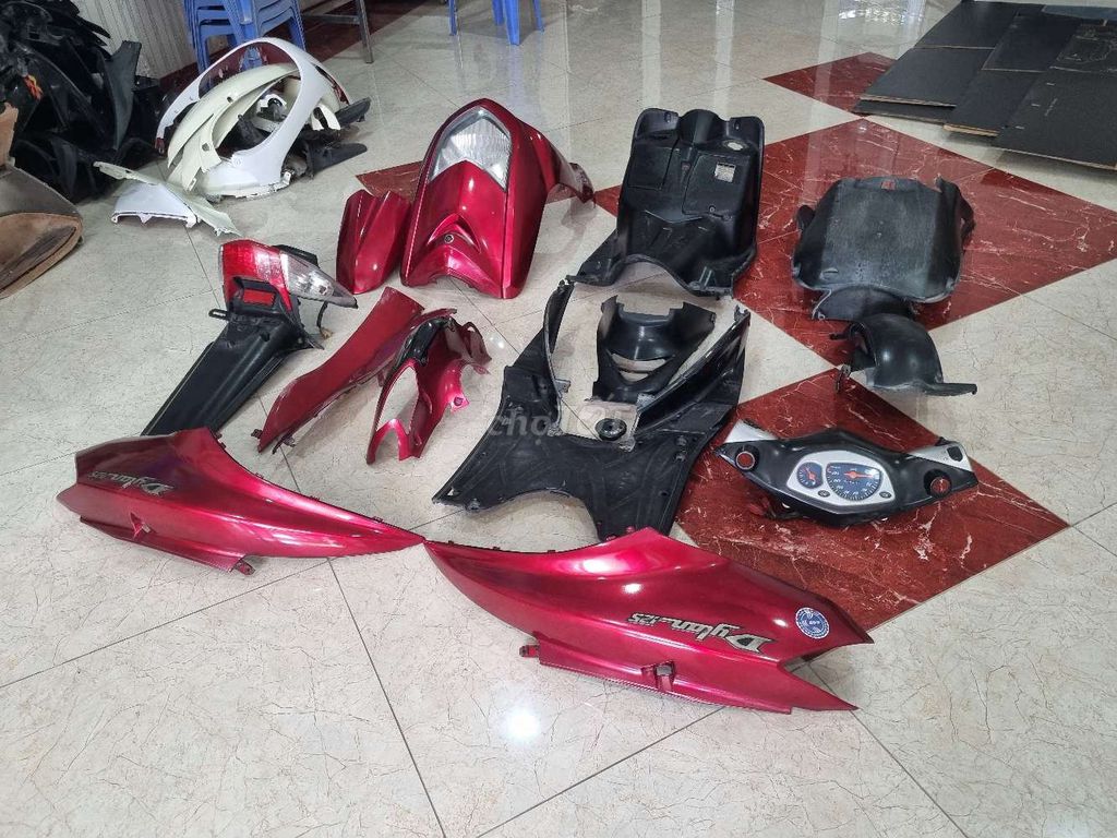 Dàn áo yamaha cygnus (dylan con)tặng đèn & đồng hồ. Mua bán Phụ tùng xe tại Huyện Nhơn Trạch Đồng Nai được đăng bởi Vlap Fam hình 4