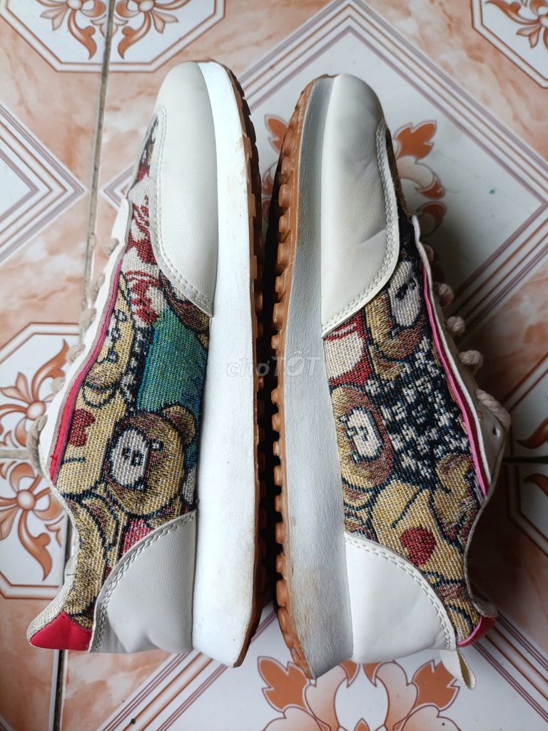 Giày Bear Design Sneakers Size 40 25cm