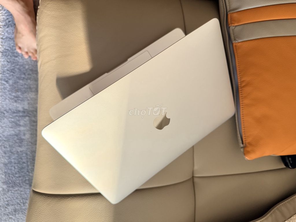 Apple MacBook Pro 2019 i5 8GB/256GB. Mua bán Laptop tại Thành phố Buôn Ma Thuột Đắk Lắk được đăng bởi Văn bi hình 1