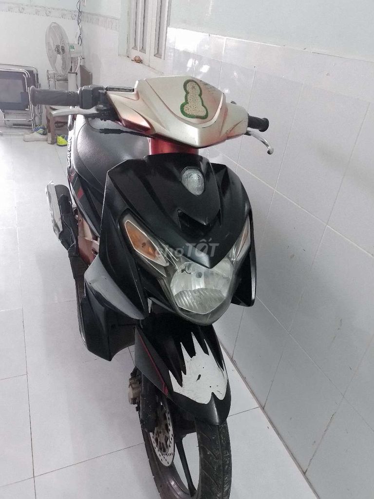 Yamaha Nouvo Đen Đỏ Tự động. Mua bán Xe máy tại Thành phố Biên Hòa Đồng Nai được đăng bởi tran thang hình 2