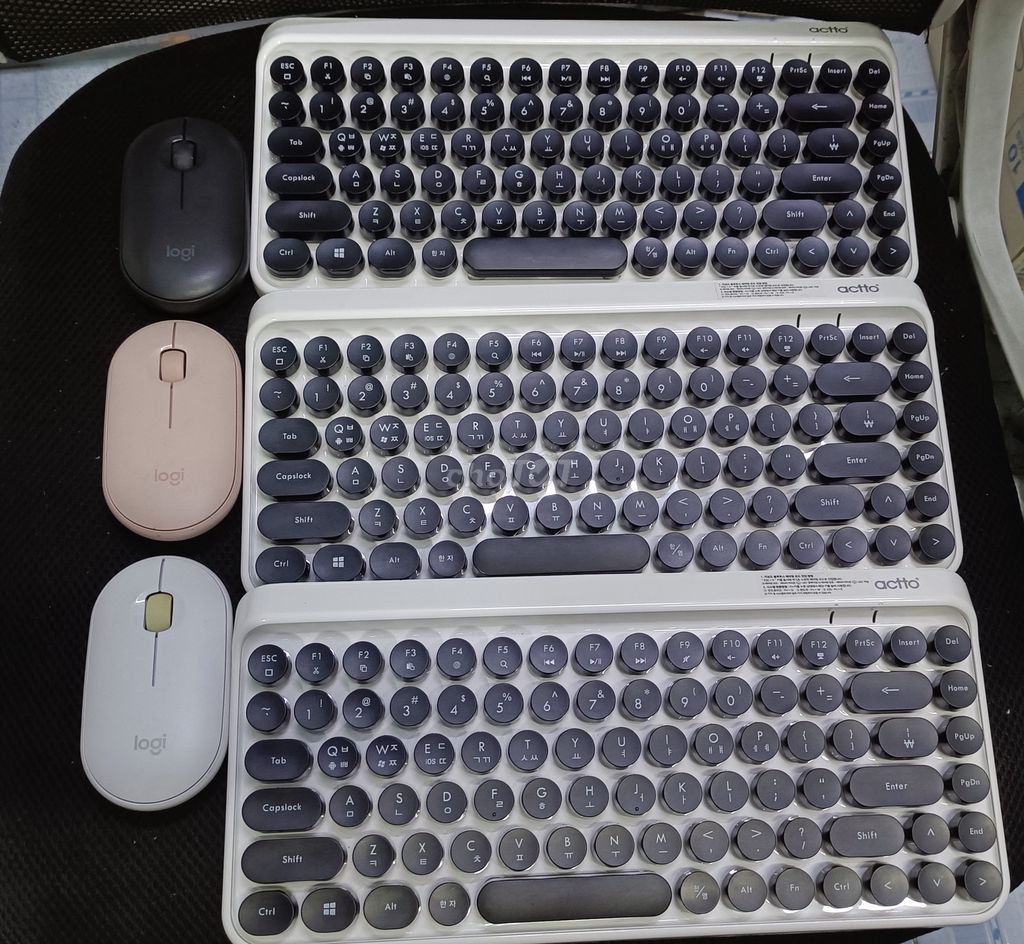 Combo phím chuột silent nhỏ gọn Bluetooth. Mua bán Phụ kiện (Màn hình, Chuột...) tại Quận 11 Tp Hồ Chí Minh được đăng bởi Bảo hình 1