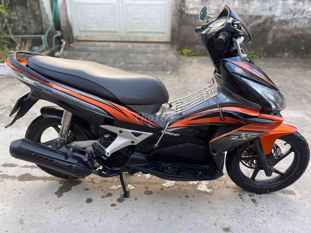 Honda Air Blade Đen cam việt lên thái biển 65. Mua bán Xe máy tại Quận Cái Răng Cần Thơ được đăng bởi Cầm Đồ Minh Tấn hình 5