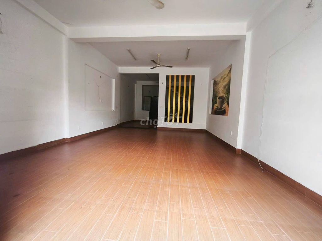 Cho thuê nhà 120m2 khu Big C Go, 3PN