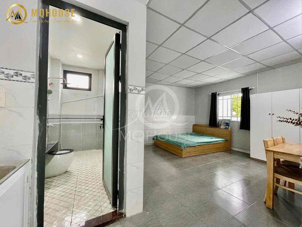 Cho Thuê Căn Hộ Dịch Vụ Full Nội Thất Cao Cấp Đi Bộ Qua Đầm Sen