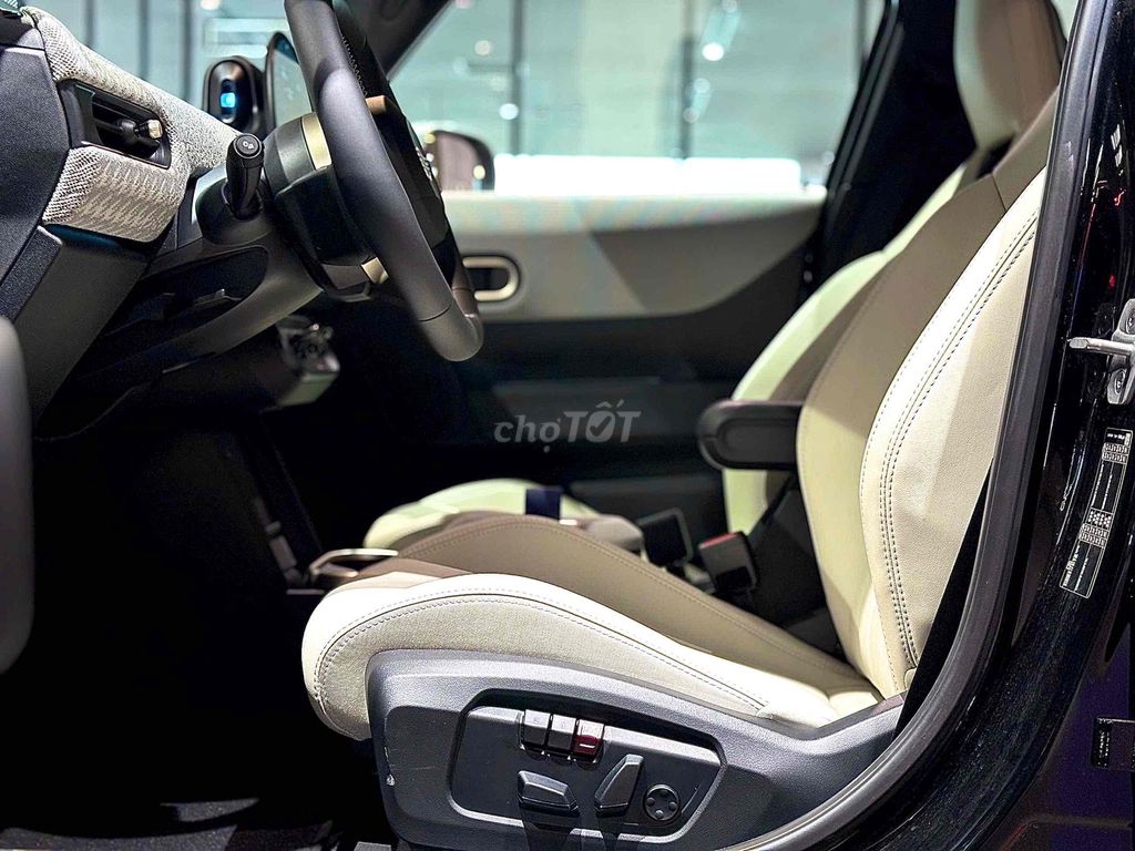 Mini 5 Door 2026 photo 5