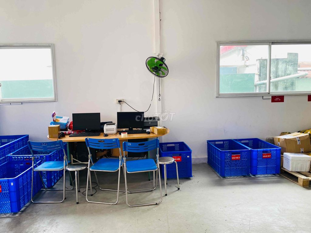 Tuyển sụng shipper giao hàng Bắc Tân Uyên. Việc làm Tài xế giao hàng xe máy tại Huyện Bắc Tân Uyên Bình Dương được đăng bởi Nguyễn chí toại hình 3