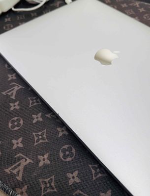 Apple MacBook Air M1 8GB/256GB Bạc