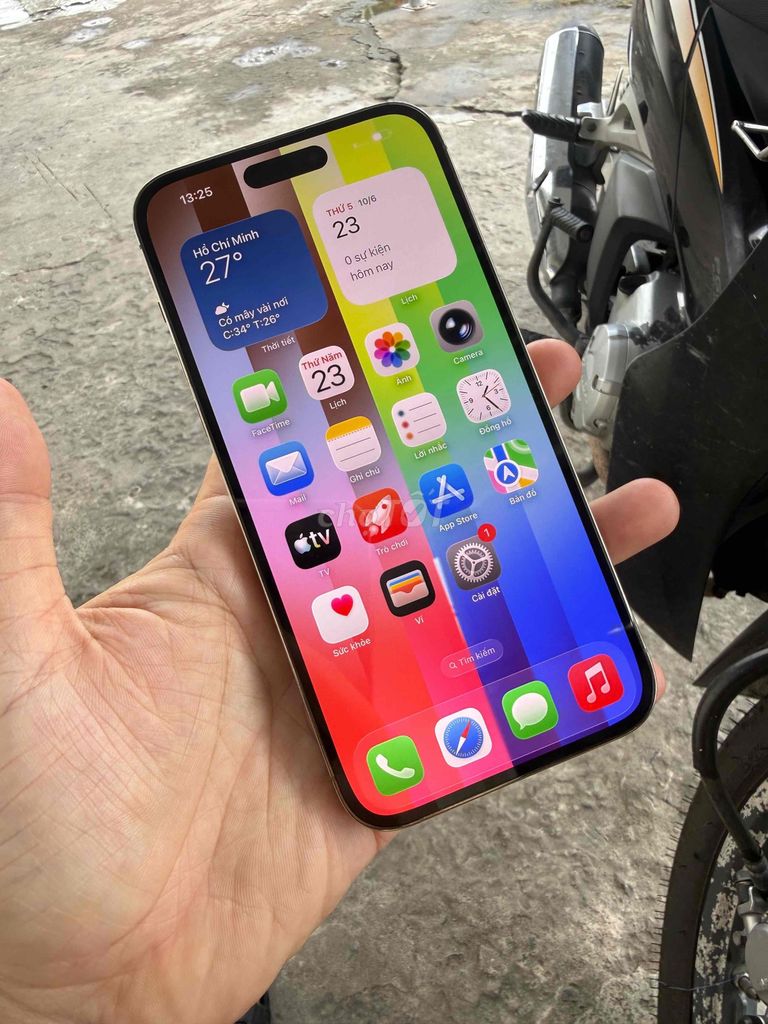 Apple iPhone 14 Pro Max Vàng key sim máy đẹp p93. Mua bán Điện thoại tại Thành phố Sa Đéc Đồng Tháp được đăng bởi Lê Minh Lâm Hà hình 1