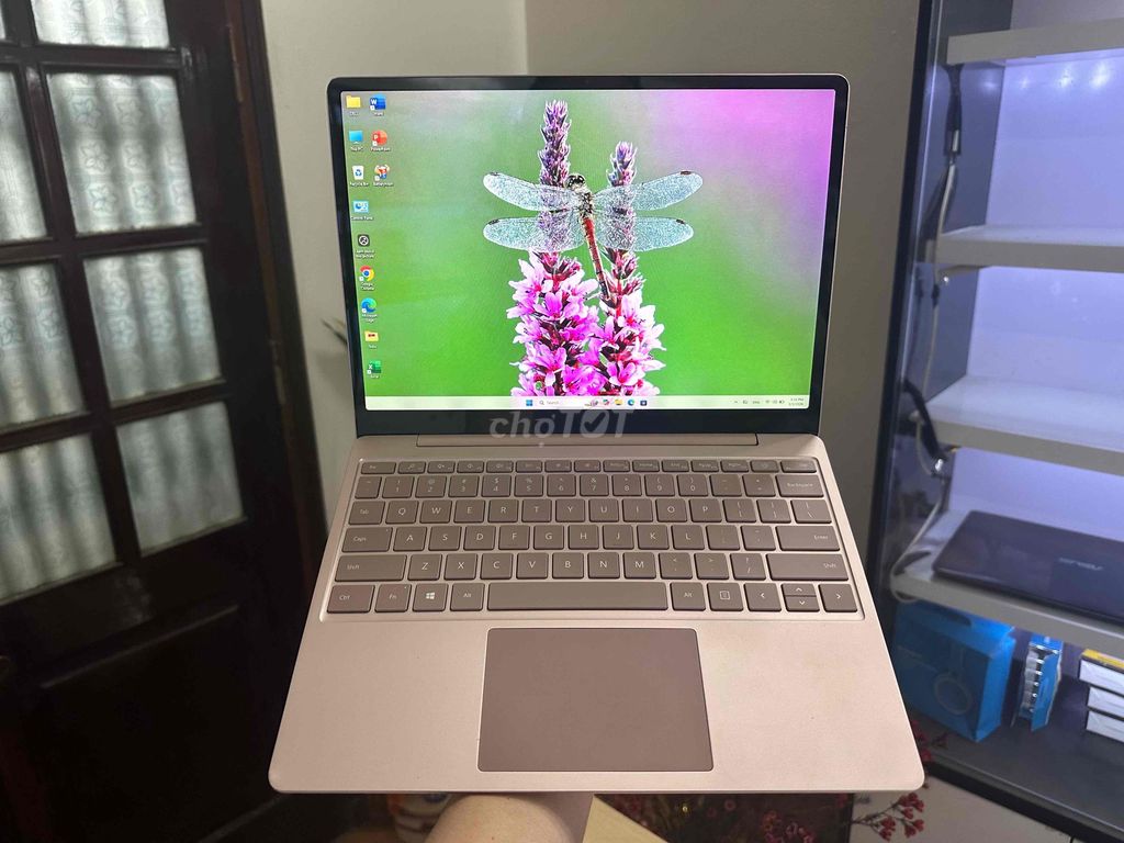 Microsoft Surface Laptop Go 1 i5 màu GOLD. Mua bán Laptop tại Quận Thanh Xuân Hà Nội được đăng bởi Tuấn Minh hình 1