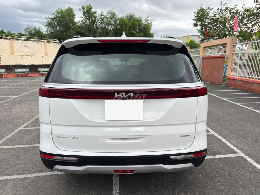 Kia Carnival Luxury 2.2D  2023  - 60 nklm. Mua bán Ô tô tại Thành phố Thủ Dầu Một Bình Dương được đăng bởi Nguyễn Văn Lợi hình 4