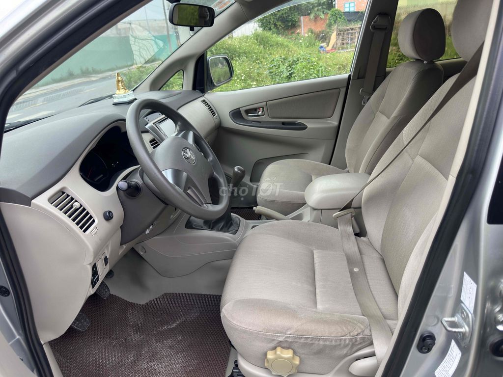 Toyota Innova 2016 số sàn cá nhân sử dụng. Mua bán Ô tô tại Huyện Hóc Môn Tp Hồ Chí Minh được đăng bởi Anh Minh hình 13