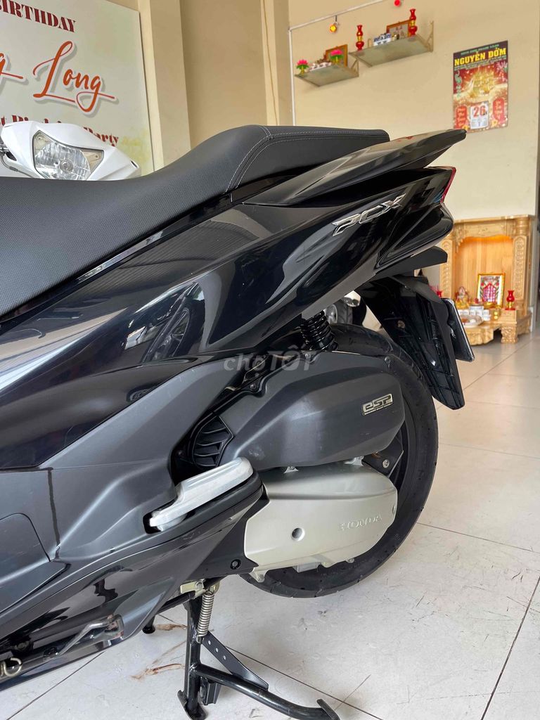 pcx 2016 . lướt 1700km .bao ko tua .zin nguyên bản. Mua bán Xe máy tại Thành phố Rạch Giá Kiên Giang được đăng bởi XE MÁY ÚT BÉ  hình 4