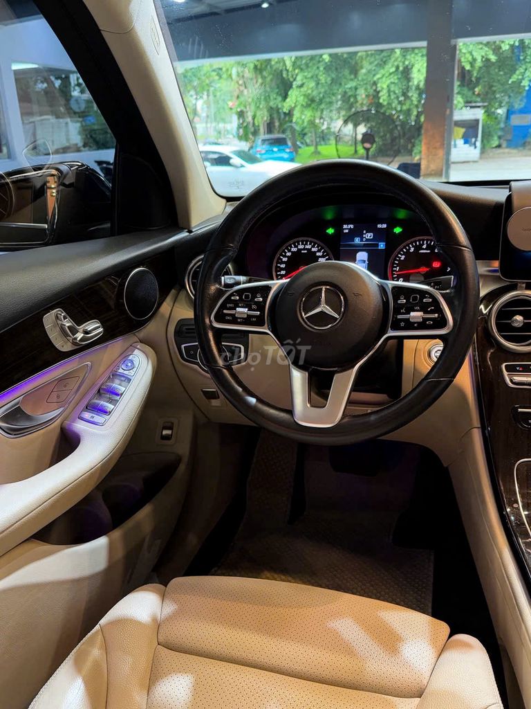 Mercedes-Benz GLC200 2021. Mua bán Ô tô tại Thành phố Thủ Đức Tp Hồ Chí Minh được đăng bởi HB AUTO  hình 4
