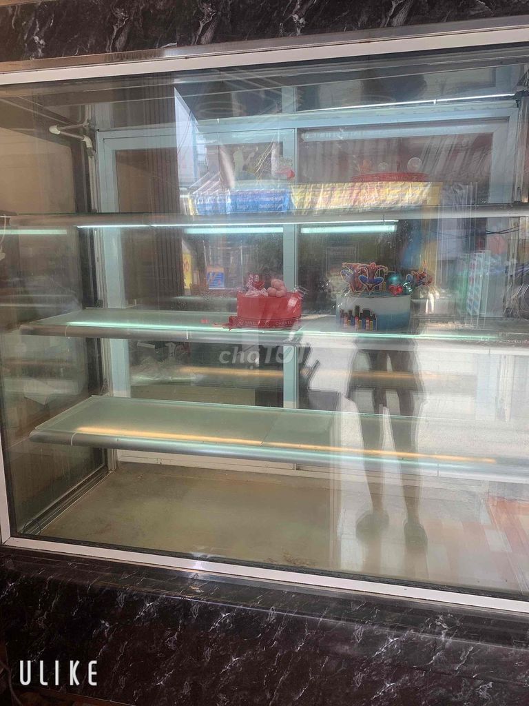 thanh lý tủ bánh kem 4 tầng ***