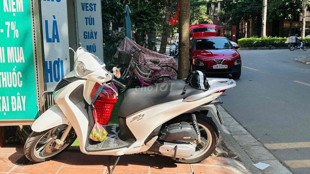 Honda SH 2016 Trắng Nguyên zin. Mua bán Xe máy tại Quận Nam Từ Liêm Hà Nội được đăng bởi Trung hình 2