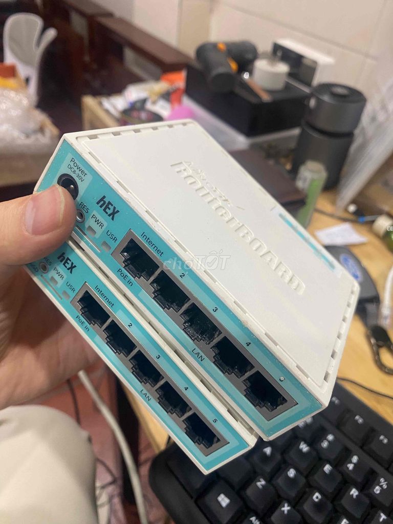 Bộ định tuyến MikroTik 750gr3. Mua bán Phụ kiện (Màn hình, Chuột...) tại Quận Nam Từ Liêm Hà Nội được đăng bởi Khuong Duy hình 1