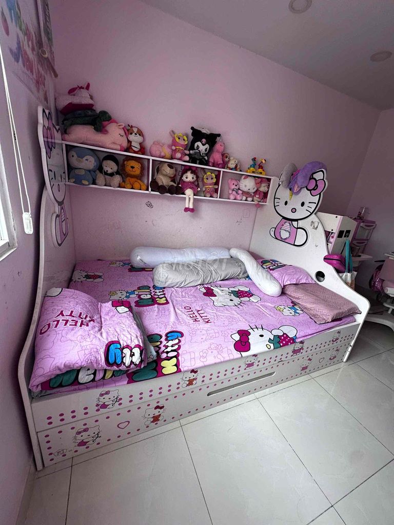 Giường ngủ Hello Kitty gỗ Hồng. Mua bán Giường, chăn ga gối nệm tại Quận Tân Phú Tp Hồ Chí Minh được đăng bởi Trung nguyen hình 1