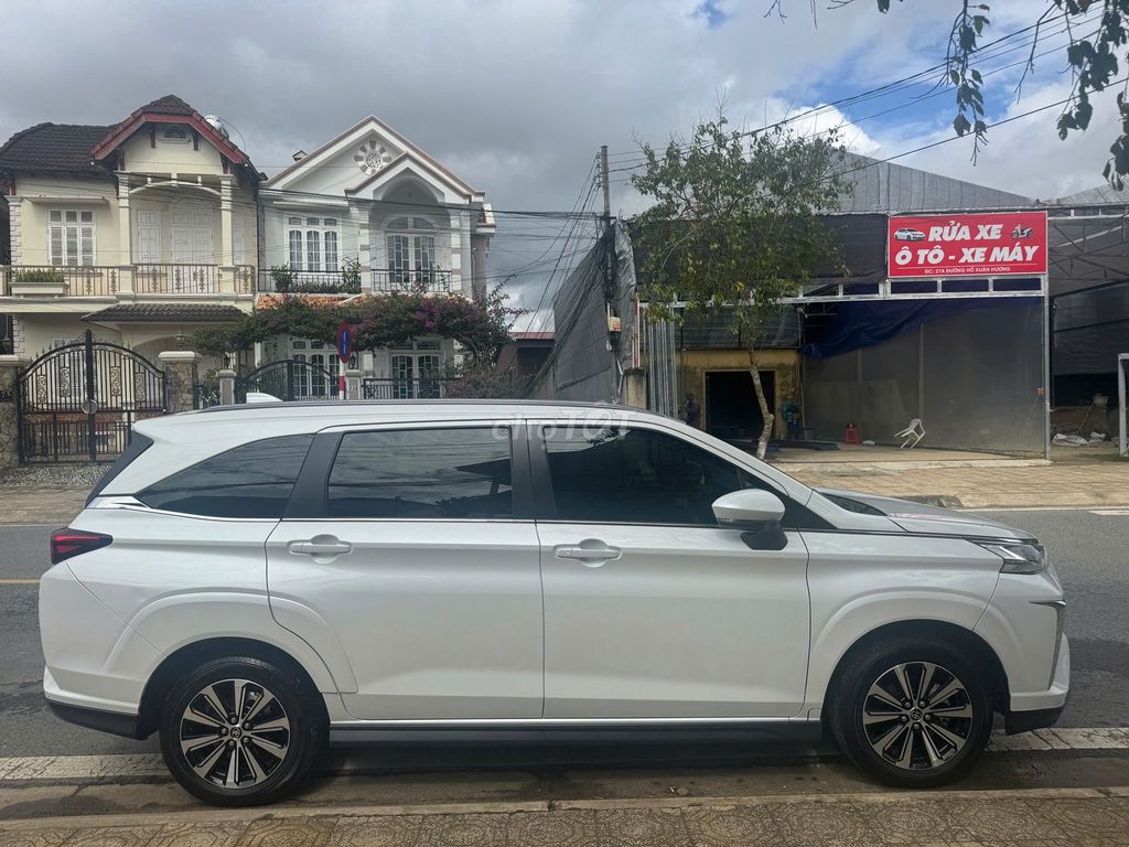 Toyota Veloz 2024 – 7 chỗ gia đình, siêu lướt. Mua bán Ô tô tại Thành phố Đà Lạt Lâm Đồng được đăng bởi Sỹ Thiên Kim Nguyễn hình 3