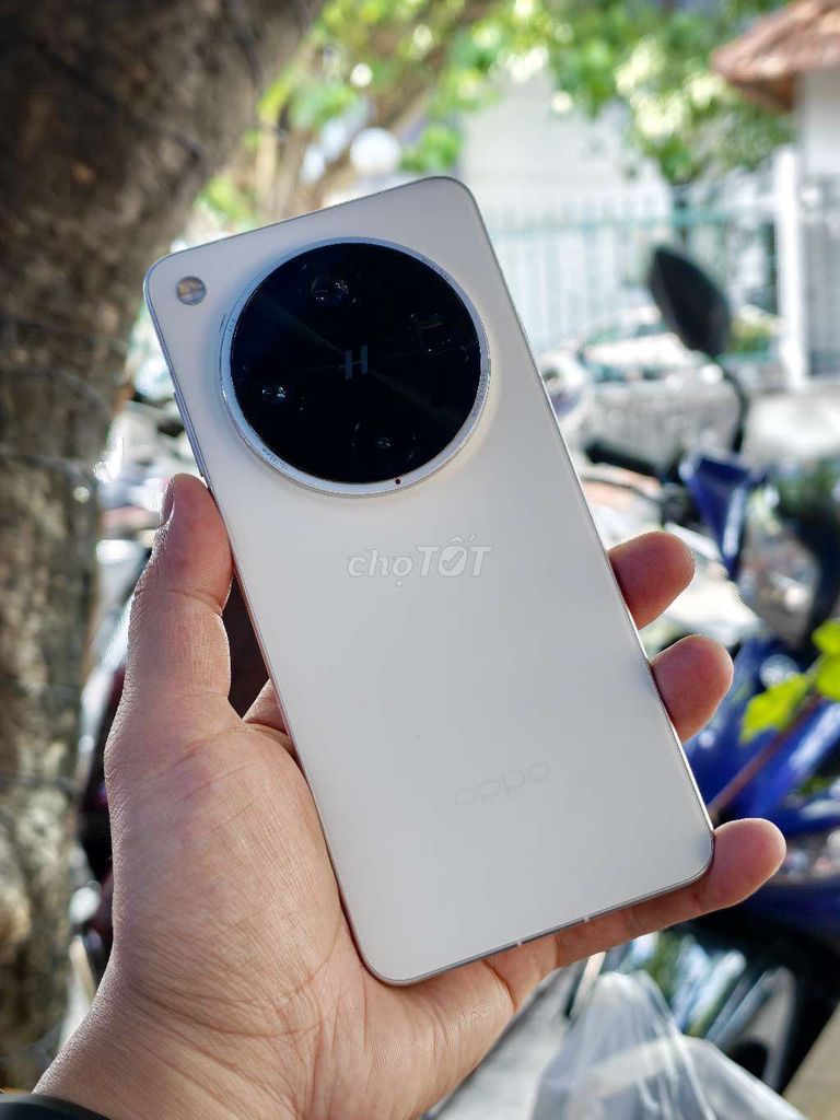 Oppo Find X8 Ultra 16/512GB Trắng Likenew. Mua bán Điện thoại tại Thành phố Thủ Đức Tp Hồ Chí Minh được đăng bởi Hải Đăng hình 1