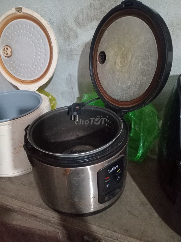 Nồi cơm điện Delites đã sử dụng. Mua bán Bếp, lò, đồ điện nhà bếp tại Thành phố Thanh Hóa Thanh Hóa được đăng bởi Xuan Nguyen hình 1